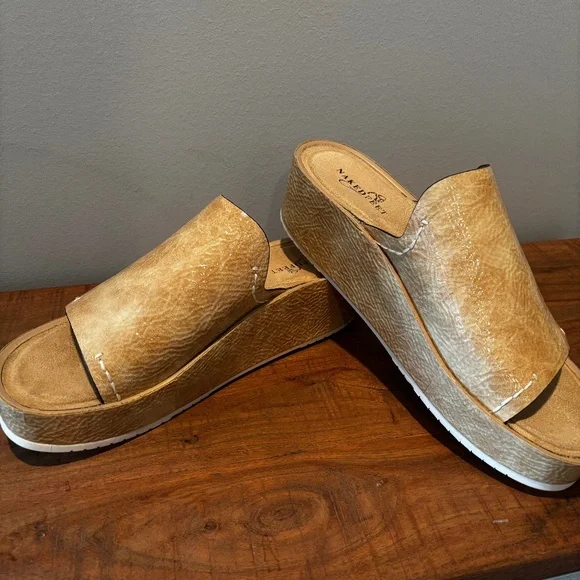 Naked Feet sandals - Picture 3 of 4